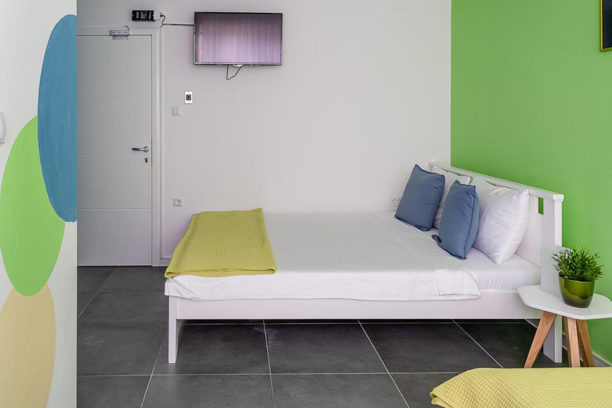 Kostovski Rooms-Near E75 To Greece Veles Dış mekan fotoğraf